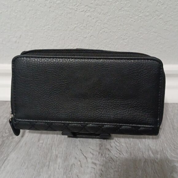 FRANCO SARTO Black Quilted Bifold Wallet - Picture 2 of 6